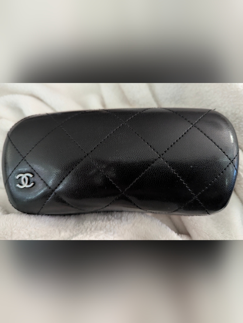 CHANEL Sunglasses Oversized Black & Gold Enameled NWOT CHANEL Case included - Picture 4 of 5
